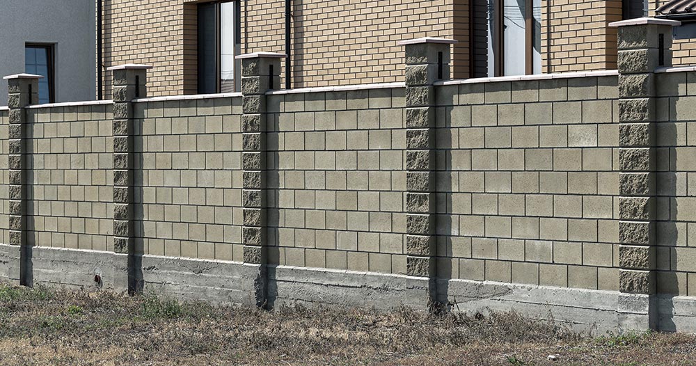 straight concrete fence